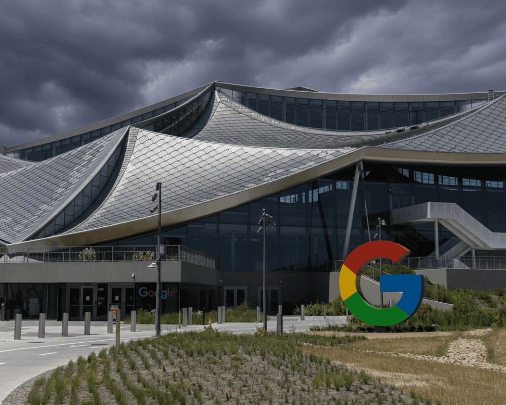 Au pied du mur, Google admet que “le web ouvert s’effondre”